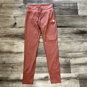 🚨 SALE 🚨 Vuori Athletic Ankle Daily Legging Pink Terracotta Women’s Size M